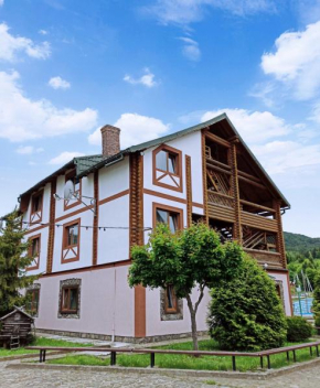 Hirskyy Svitanok